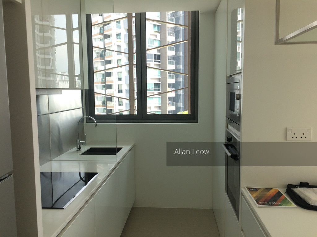 Marine Blue (D15), Condominium #198115332
